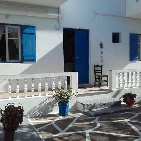 Nikos Apartments Лефкос-Карпату Экстерьер фото