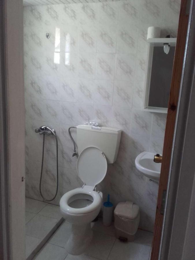 Nikos Apartments Лефкос-Карпату Экстерьер фото
