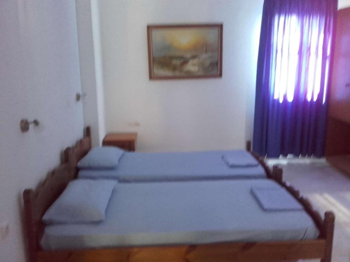 Nikos Apartments Лефкос-Карпату Экстерьер фото