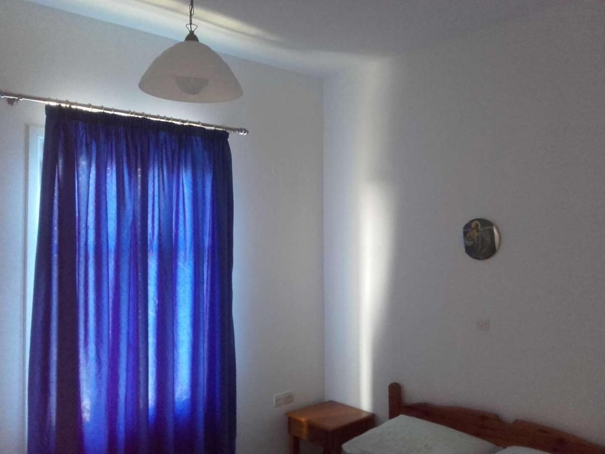 Nikos Apartments Лефкос-Карпату Экстерьер фото